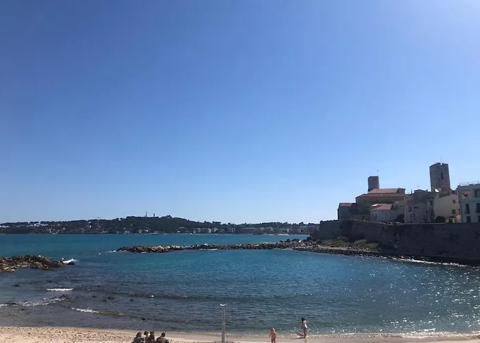 Vieil Antibes, Ravissant 2P Avec Petite Terrasse