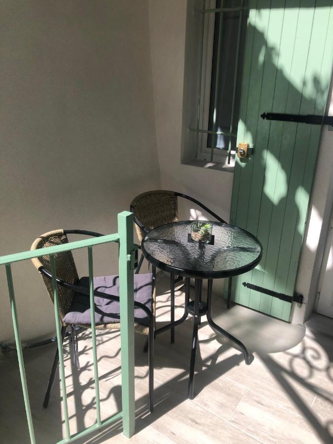 Vieil Antibes, Ravissant 2p Avec Petite Terrasse Apartment